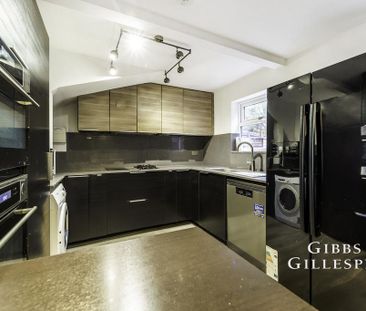 4 bedroom terraced house to rent - Photo 6