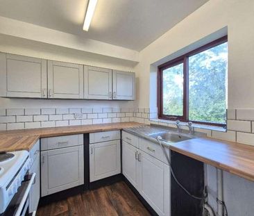 Checketts Court, Droitwich Road, Worcester, Worcestershire, WR3 - Photo 5