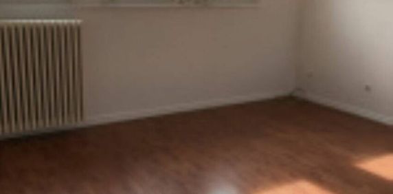 À saisir ! Superbe appartement 3 pièces dans petit immeuble calme - Photo 2