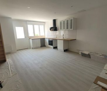Location Appartement 2 pièces 46m² CHAILLY EN BIERE 77930 - Photo 2