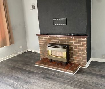 1 Bed Terraced House, Church Close, LS14 - Photo 1