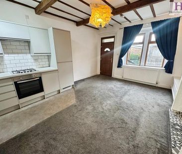 2 bedroom terraced house to rent - Photo 2