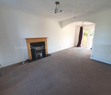 Upton - Three bedroom family home with garden and parking - Photo 1