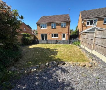4 bedroom detached house to rent - Photo 6