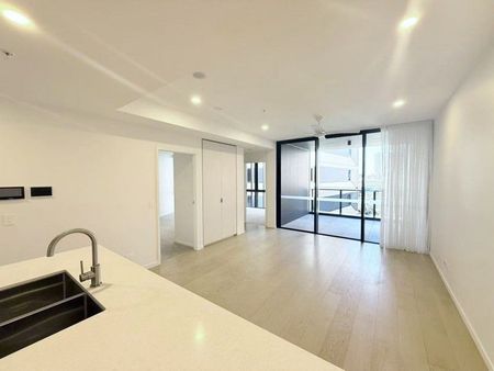 Spacious 2 Bed, 2 Bath Apartment in West Village - Photo 5