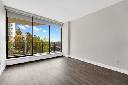 James Bay Square - 1 Bedroom - Photo 4