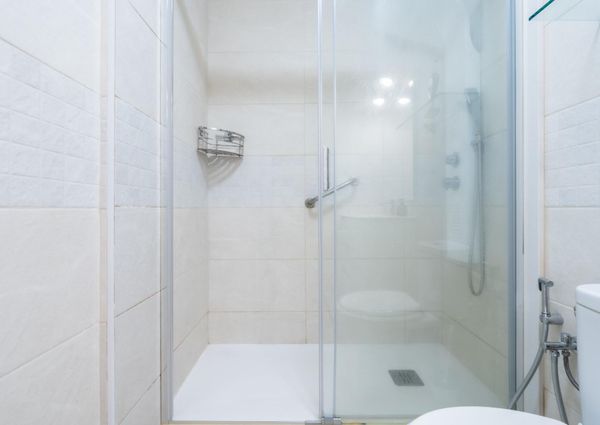 ¡Oportunidad Única! Fantástico Piso Reformado en el Corazón de Adeje – 0067-04588