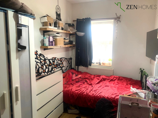 1 bedroom in a house share to rent - Photo 1
