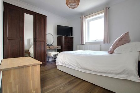 2 bedroom end of terrace house to rent - Photo 4