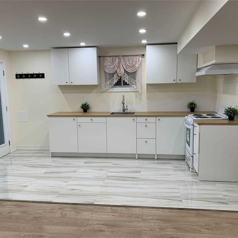 For Lease - 59 Frank Kelly Dr Frank Kelly Drive Unit# Basement, East Gwillimbury, Ontario - Photo 1