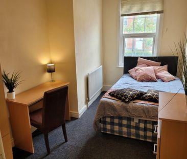 6 Bed Flat, Glossop Road, S10 - Photo 4