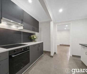 Stylish & modern living in prime Kenthurst location - Photo 4