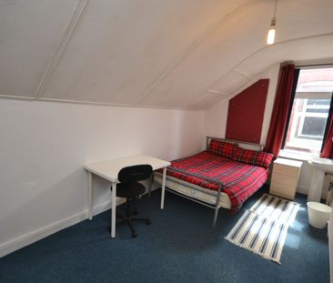 1 bed Mid Terraced House for Rent - Photo 3