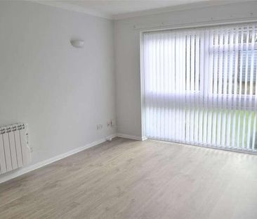 Brambledown Road, Wallington, SM6 - Photo 4