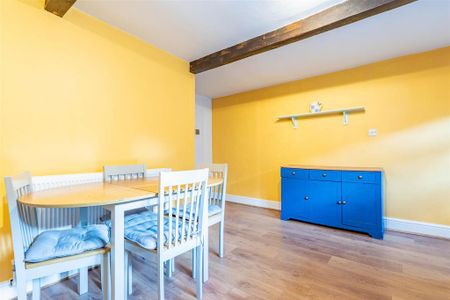 2 bedroom end of terrace house to rent - Photo 3