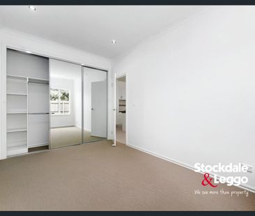 Modern Comfort in a Prime Glenroy Location - Photo 1