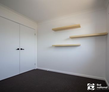 Contemporary Luxury Living - Photo 2