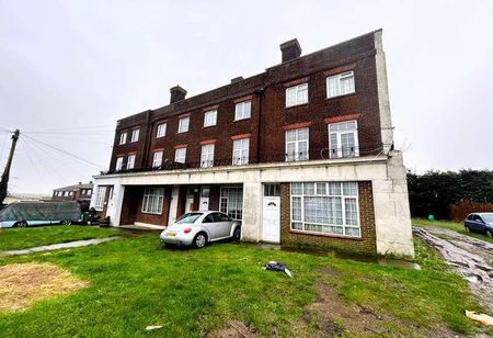 Avery Court, Avery Way, Rochester, Kent, ME3 - Photo 3