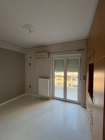 Διαμέρισμα για ενοικίαση Κατράκειο Θέατρο - Άλσος Δεξαμενής (Νίκαια) - Φωτογραφία 2