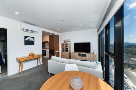 1713/15 Bowes Street, Phillip ACT 2606 - Apartment For Rent | Domain - Photo 2
