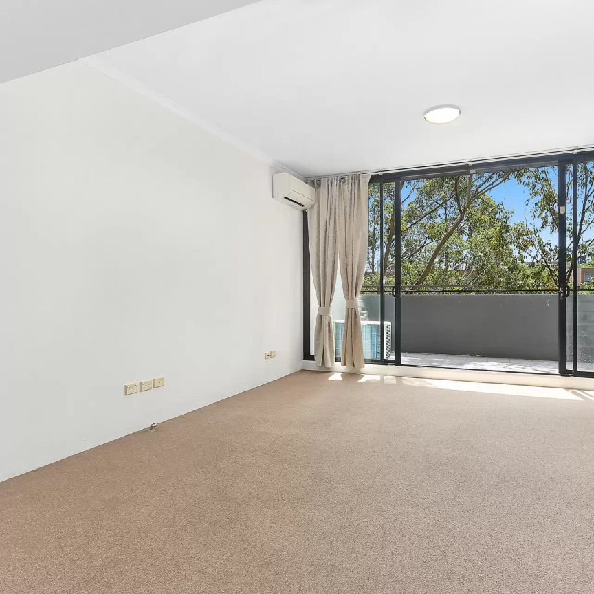 MGM MARTIN - TWO BEDROOM APARTMENT - Photo 1