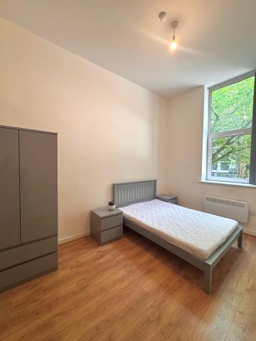 2 Bed Flat, Riding St, L3 - Photo 5
