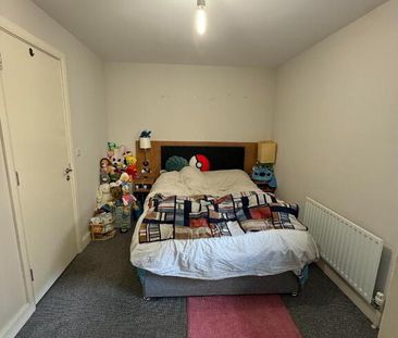 910 College Court Central, 56 King Street, Belfast, BT1 6BZ - Photo 3