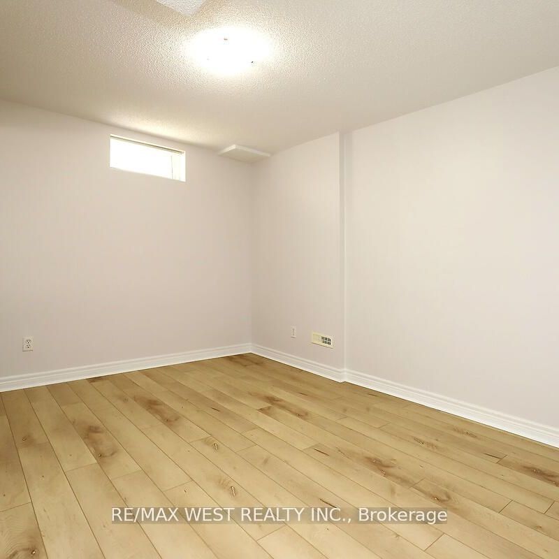 For Lease - 5453 Festival Drive Unit# Bsmt, Mississauga, Ontario - Photo 1