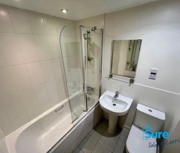 2 bedroom terraced house to rent - Photo 6