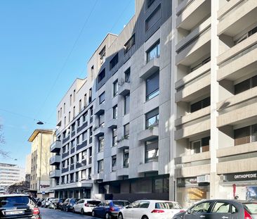 Rue Barthélémy-Menn 7 - Photo 1