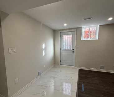 For Lease - 117 Major William Sharpe Drive, Brampton, Ontario - Photo 3