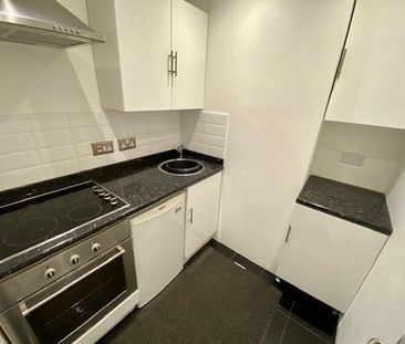 Boyn Hill Avenue, MAIDENHEAD - Photo 3