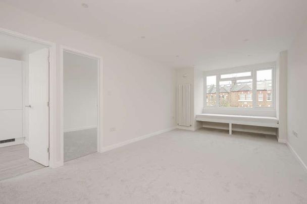 Pepys Road, London, SW20 - Photo 1