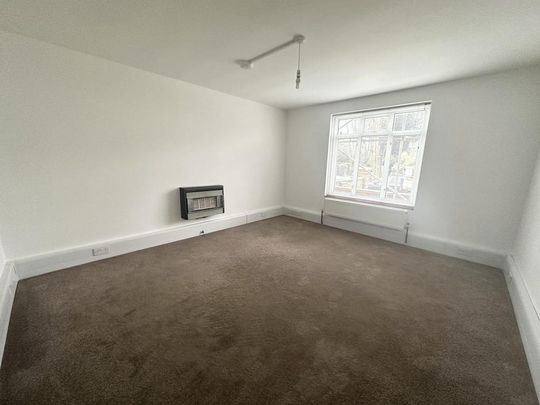 2 bedroom maisonette to rent - Photo 1