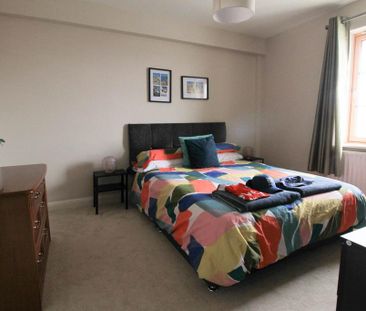 3 bedroom penthouse to rent - Photo 3