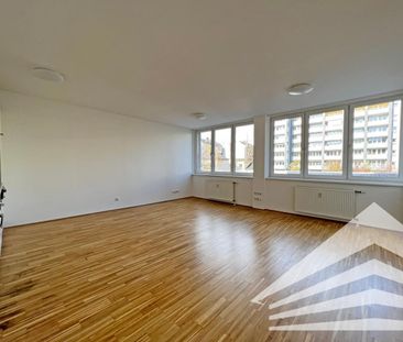 Ruhige 1 Zimmerwohnung mit Küche in der Innenstadt - Nähe Landstraße - Photo 3