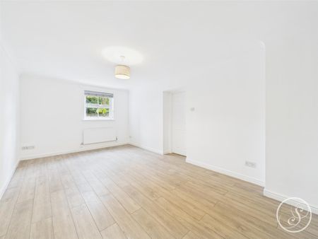 North Park Road, Harrogate - Photo 2