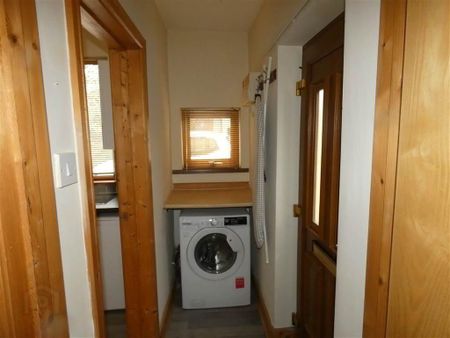 Flat 2 152, Upper Newtownards Road, Belfast, BT4 3EQ - Photo 4