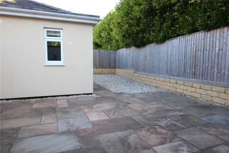 1 bedroom detached house to rent - Photo 3