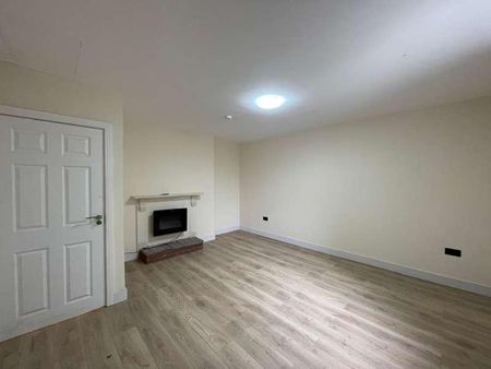 Gravelly Hill, Birmingham, B23 - Photo 3