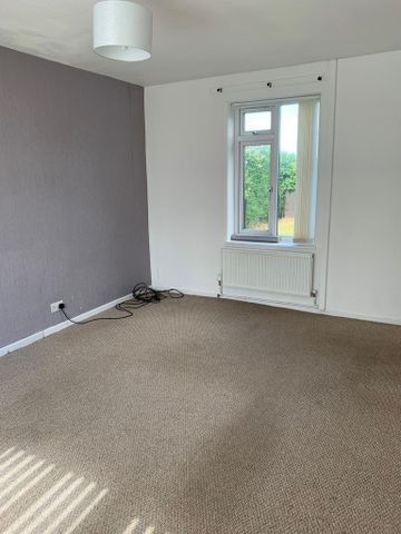 2 bedroom semi-detached house to rent - Photo 4