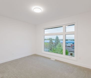 For Lease - 203 Silhouette Private, Barrhaven, Ontario - Photo 2