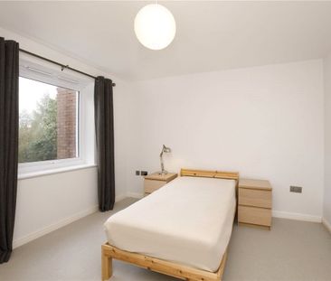 A stunning three bedroom apartment situated in one of Yorks most po... - Photo 2
