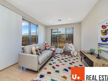 92 Peter Cullen Way, Wright - Photo 3