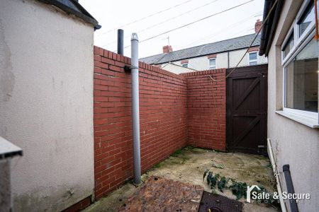 Derwent Street Hartlepool Cleveland - Photo 2