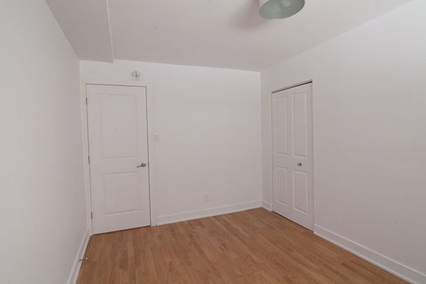 760 Rue Galt - Photo 1