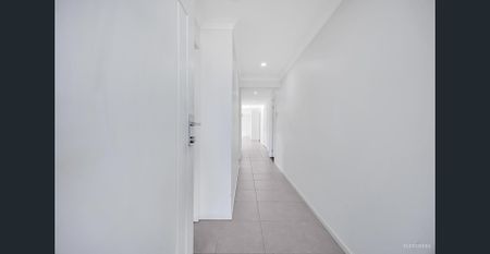 Beautiful Family Home in Prime Strathtulloh Location! - Photo 5