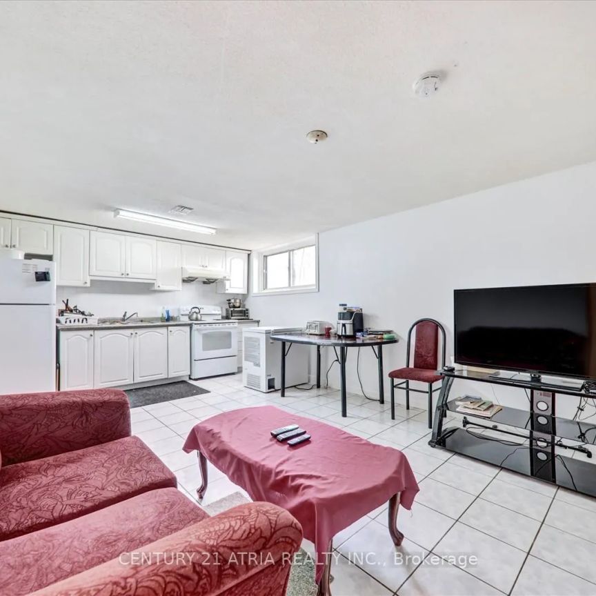 18 DE MARCO BOULEVARD - Photo 1