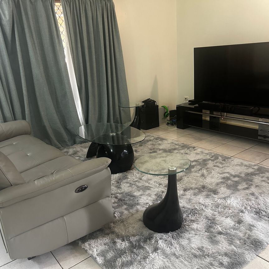 Browns Plains - Photo 1