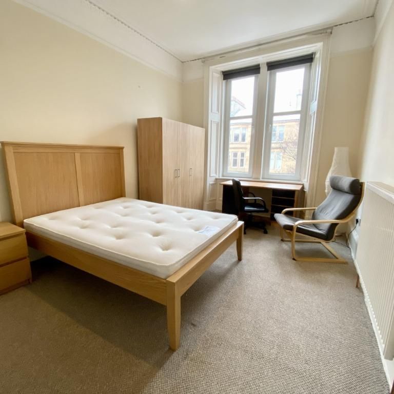 3 bedroom flat to rent - Photo 1